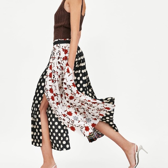 Zara patchwork print pleated skirt - Picture 4 of 4